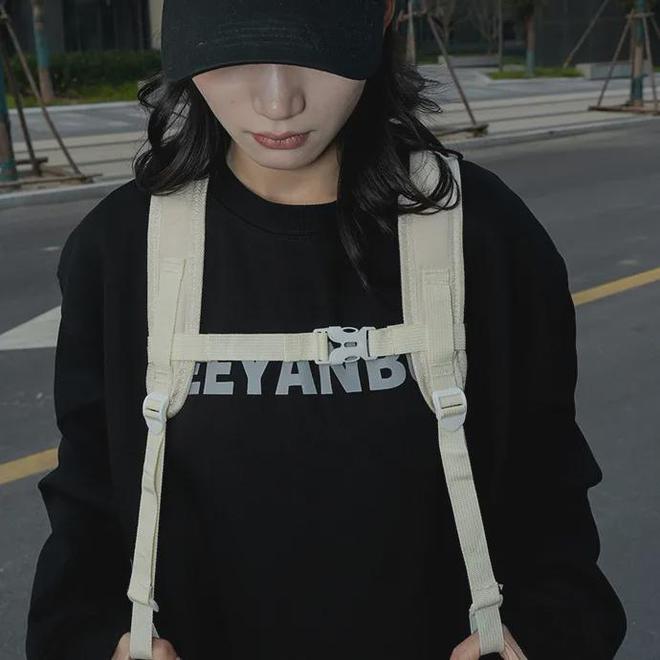 今年爆火的包竟然是它?好看、能装还不贵!必一运动平台(图10) 今年爆火的包竟然是它?好看、能装还不贵!必一运动平台(图10)