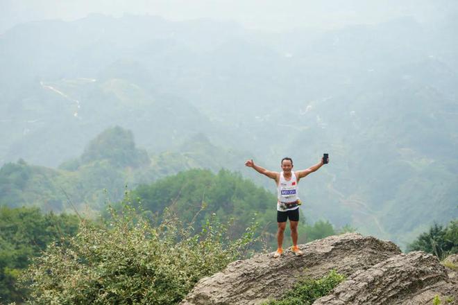 必一运动官网赛事报名 中国体育彩票“巅峰湖南·2024”六大名山登山赛(八面山站)(图10) 必一运动官网赛事报名 中国体育彩票“巅峰湖南·2024”六大名山登山赛(八面山站)(图10)