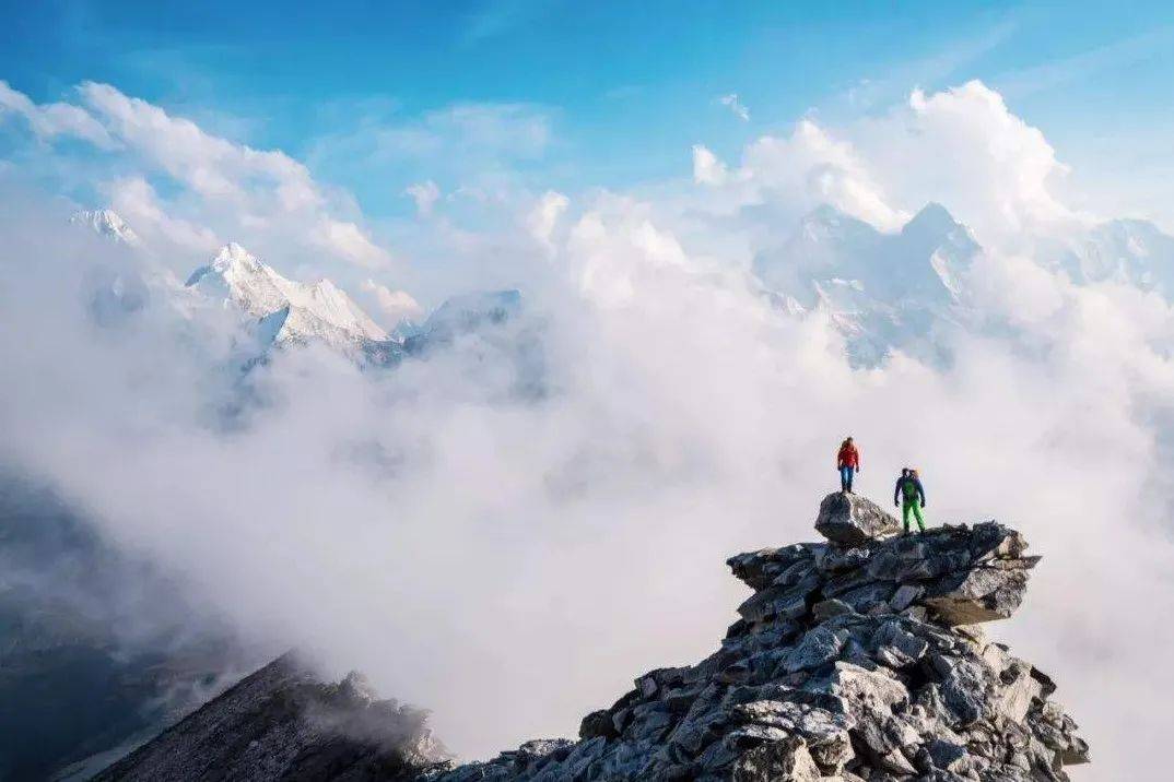 氪金玩命的登山消费新中产必一运动(图9) 氪金玩命的登山消费新中产必一运动(图9)