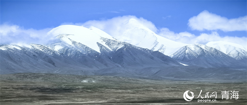 必一体育平台2024年玉珠峰登山大会暨玉珠峰国际登山小镇开营(图3) 必一体育平台2024年玉珠峰登山大会暨玉珠峰国际登山小镇开营(图3)