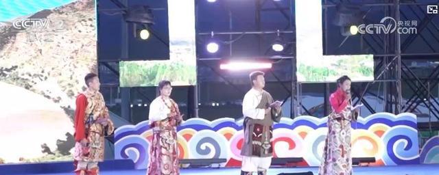 登山+特色民俗展演引客来 “冷资源” 变身“热产必一运动官网业”(图2)