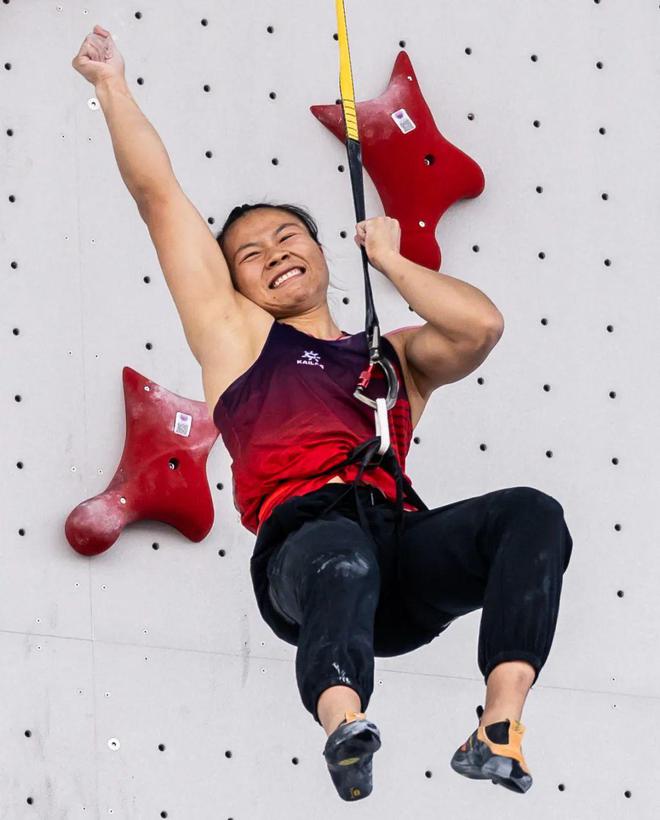 必一运动K天王夺得Sierre-Zinal第十冠；四名法国登山者首次从K2峰飞行降落 犀牛说(图9)