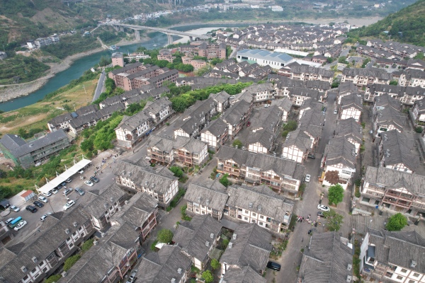 必一体育官网2024“问界杯”第19届中国国际山地户外运动公开赛开幕(图4)