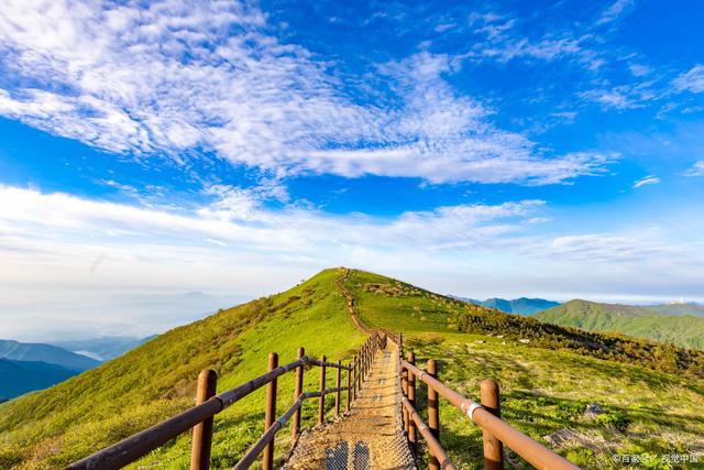 九顶山:大自然的瑰丽宝藏必一体育官网(图2) 九顶山:大自然的瑰丽宝藏必一体育官网(图2)