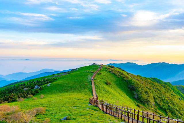 九顶山:大自然的瑰丽宝藏必一体育官网(图4) 九顶山:大自然的瑰丽宝藏必一体育官网(图4)