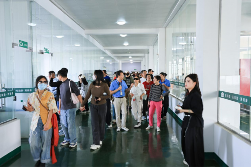 够野你就来——2024中国南酸枣之乡旅游文化音乐节齐云山登山节圆满收官必一体育官网(图7) 够野你就来——2024中国南酸枣之乡旅游文化音乐节齐云山登山节圆满收官必一体育官网(图7)