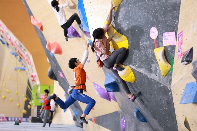 20必一体育24全国青少年U系列攀岩总决赛圆满落幕(图3)