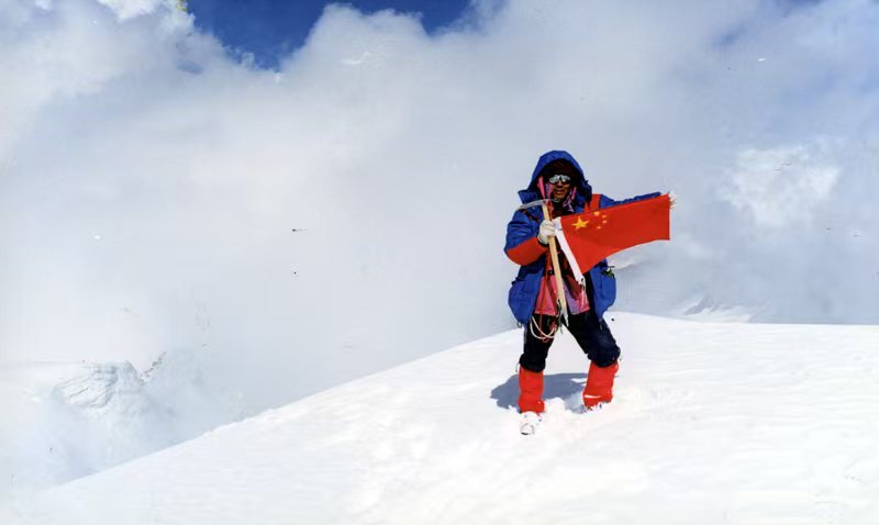 我和新疆日报的故事⑦ 王铁男:登必一体育官网山路上同行的挚友(图1) 我和新疆日报的故事⑦ 王铁男:登必一体育官网山路上同行的挚友(图1)