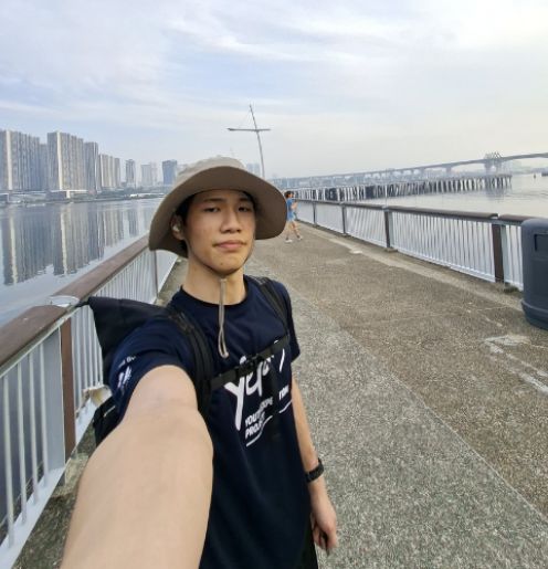 徒步165公里纪念亲人、筹$2000抗癌善款新加坡少年壮举感动全岛(图3)