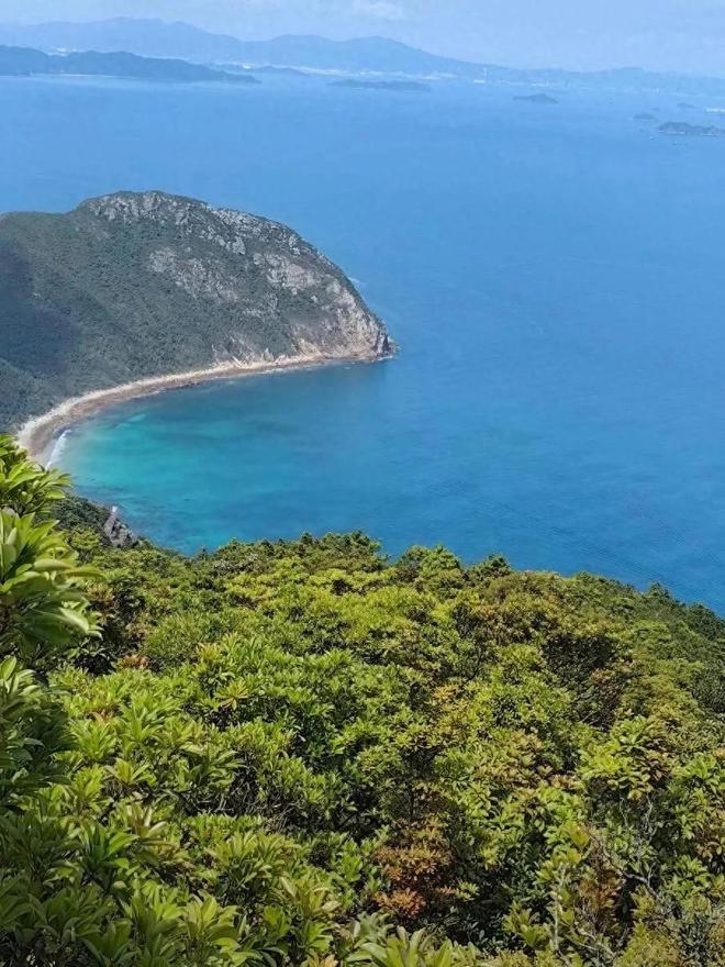 男子登山失联超3天监控画面曝光徒步路线诡异最后现身海边(图2) 男子登山失联超3天监控画面曝光徒步路线诡异最后现身海边(图2)