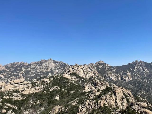 49岁男子崂山坠亡遇难全过程曝光遗体无人机运下山一语成谶(图5)