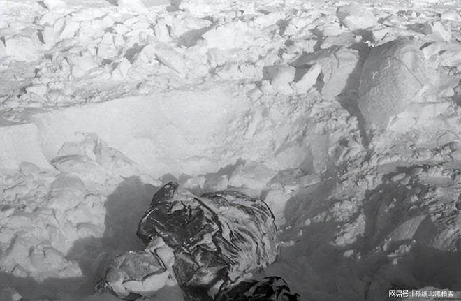苏联9名登山员离奇死亡外星人嫌疑2020年破案(图3) 苏联9名登山员离奇死亡外星人嫌疑2020年破案(图3)