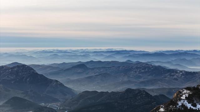 在场|新年新气象!不要错过鲁山顶上2026年第一次日出(图1) 在场|新年新气象!不要错过鲁山顶上2026年第一次日出(图1)