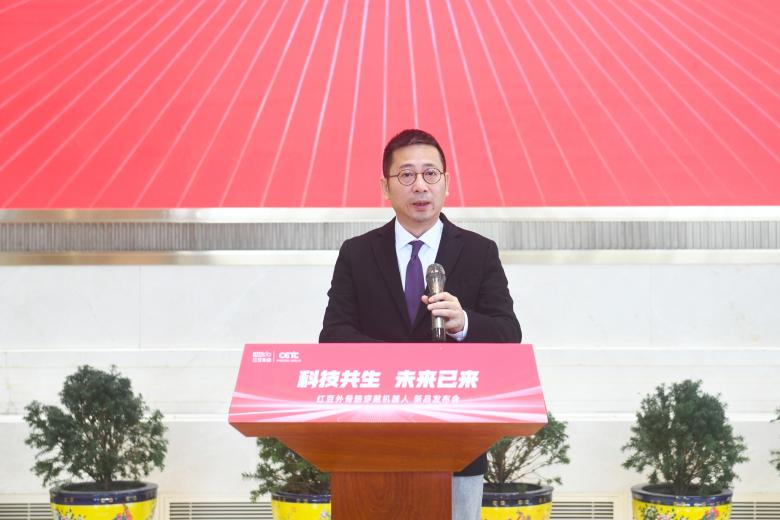 牵手国家级机器人平台红豆“AI+服装+机器人”转型再提速(图5) 牵手国家级机器人平台红豆“AI+服装+机器人”转型再提速(图5)